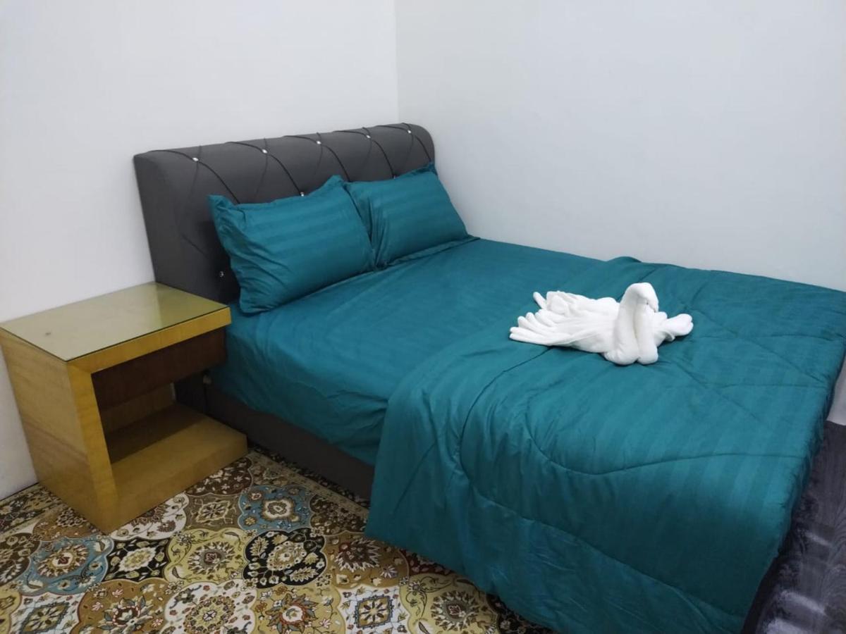 Homestay Embah Ros & Embah Lek Hutan Melintang Kültér fotó