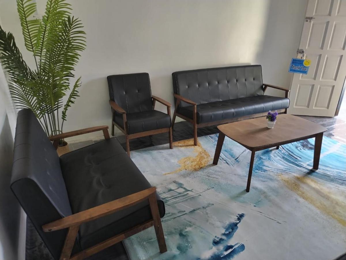 Homestay Embah Ros & Embah Lek Hutan Melintang Kültér fotó